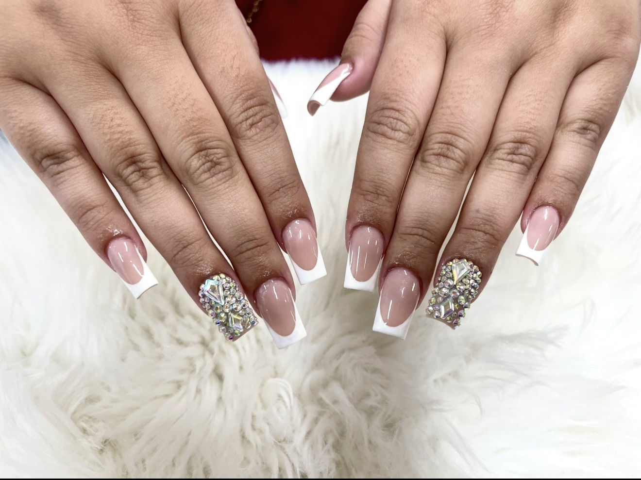 DELUXE NAILS AND SPA nail photo 1