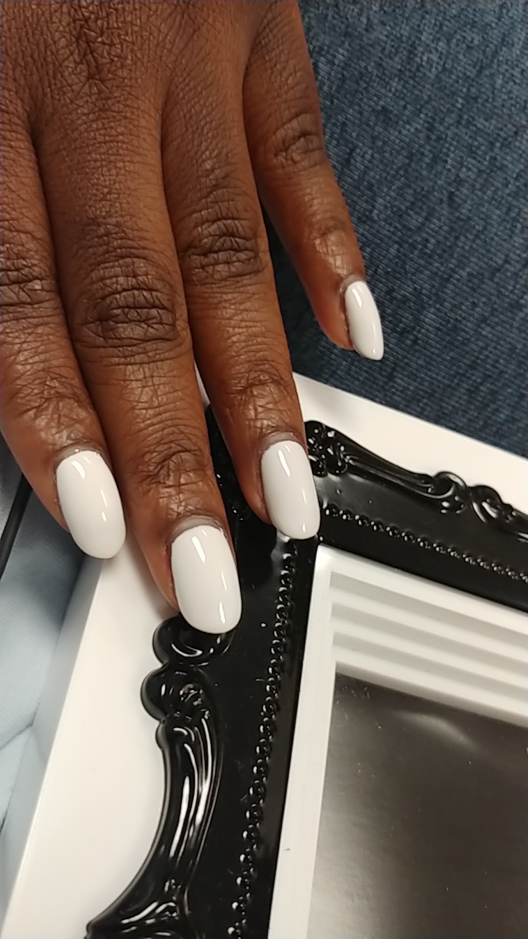 DELUXE NAILS AND SPA nail photo 8